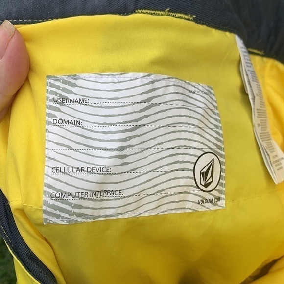 Volcom Youth Snowboard Pants - Picture 13 of 17